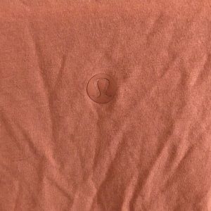 Lululemon t-shirt